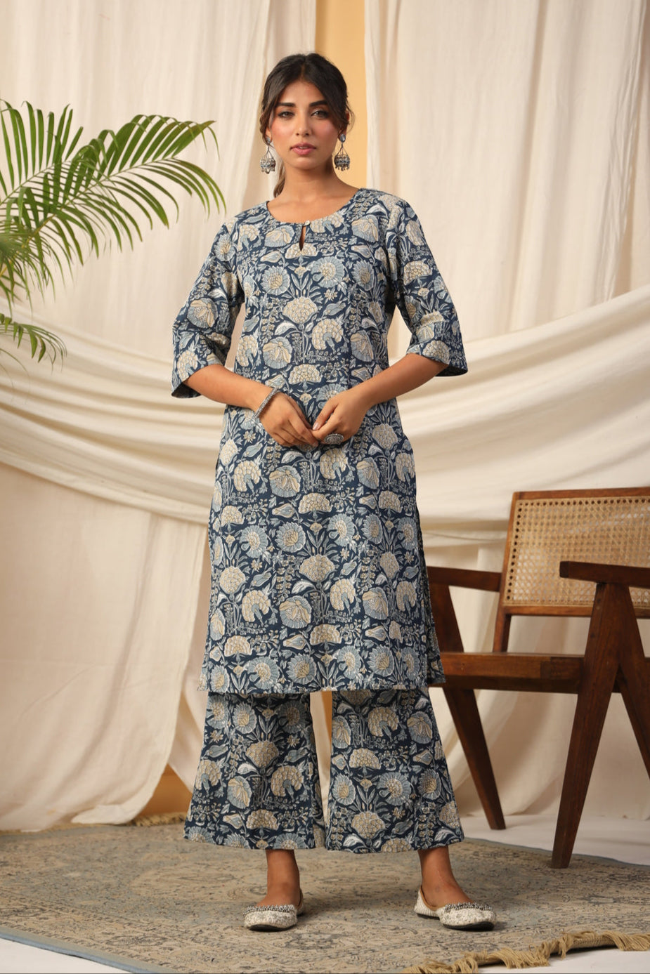 BLUE FLORAL PRINTED KURTA SET